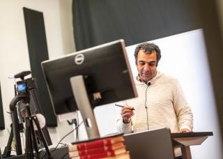 Faculty teaching online