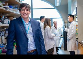 Dr. François Bénard